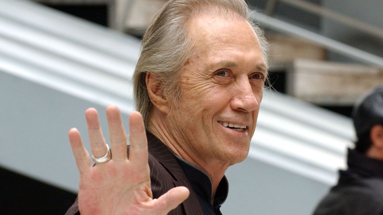 Há 13 anos, a morte trágica de David Carradine, astro de ‘Kill Bill’