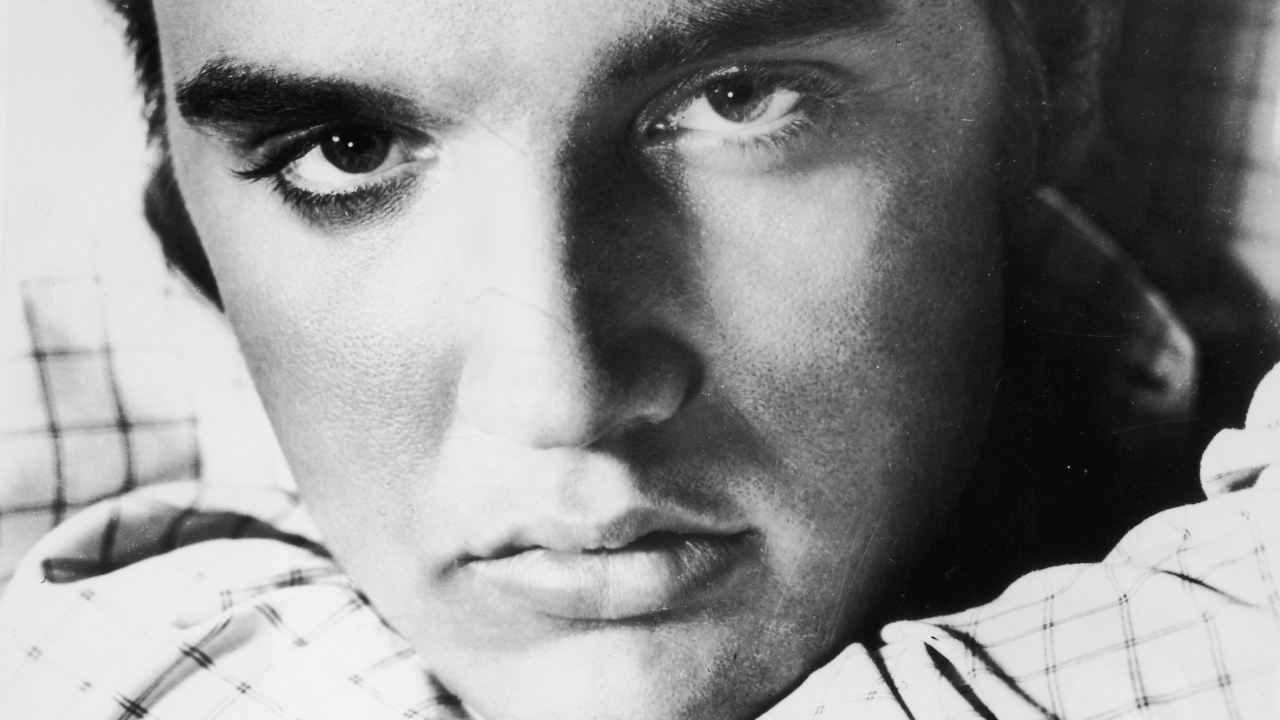 Elvis “nunca” se considerou um viciado, revela Priscilla Presley em livro