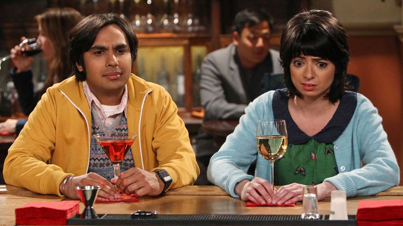 Quem é a atriz de Big Bang Theory que foi diagnosticada com câncer?