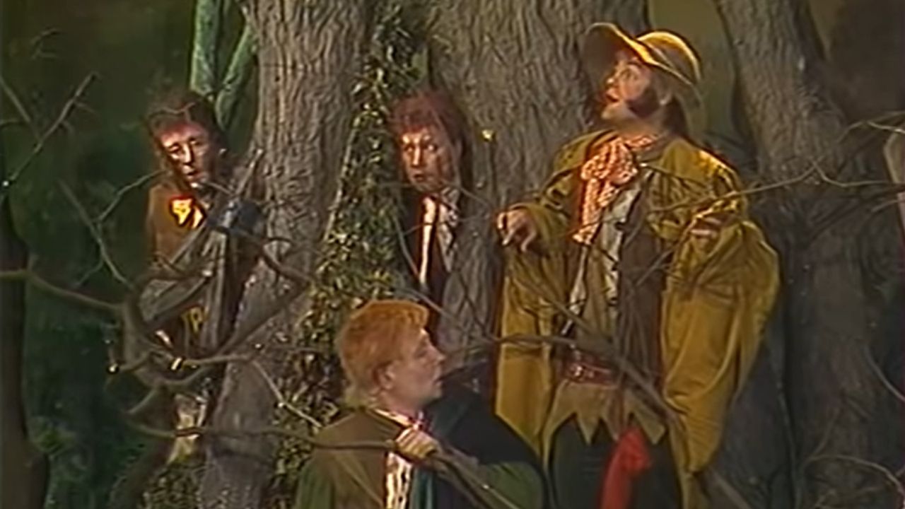 Canal revela versão russa de Senhor dos Anéis criada há 30 anos. Confira!