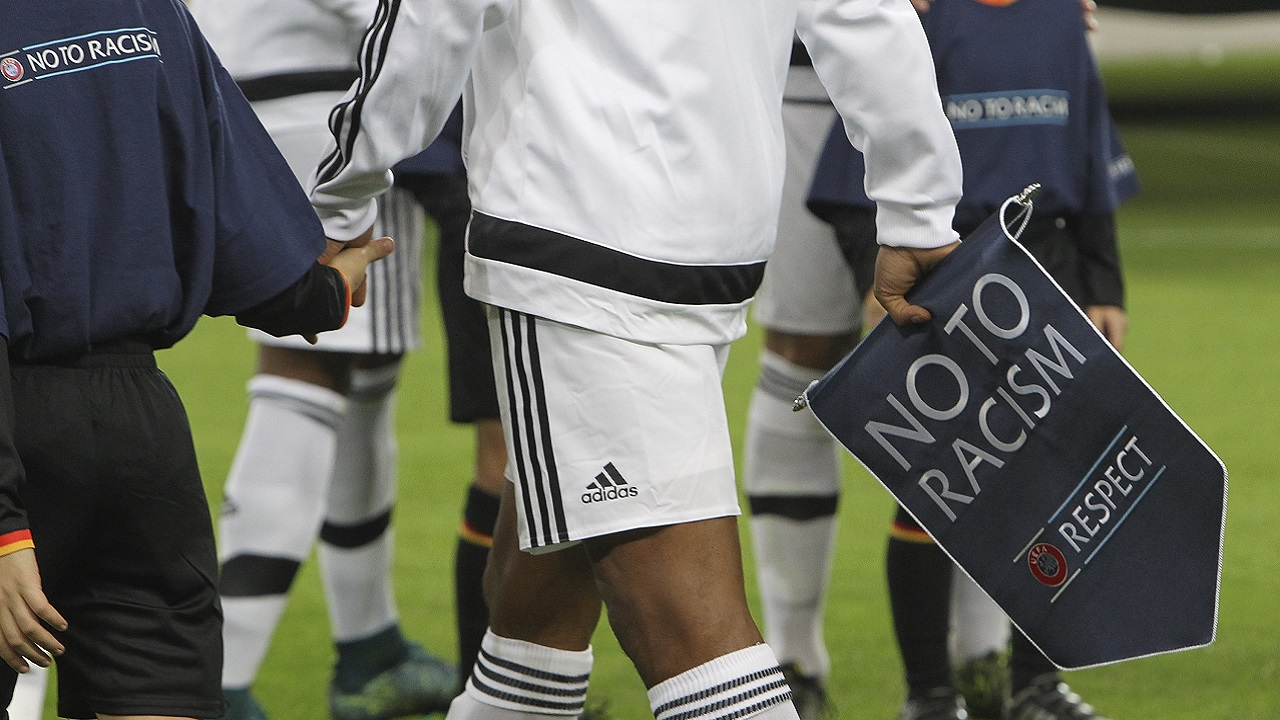 O negro no futebol: protagonista ou mercadoria esportiva?