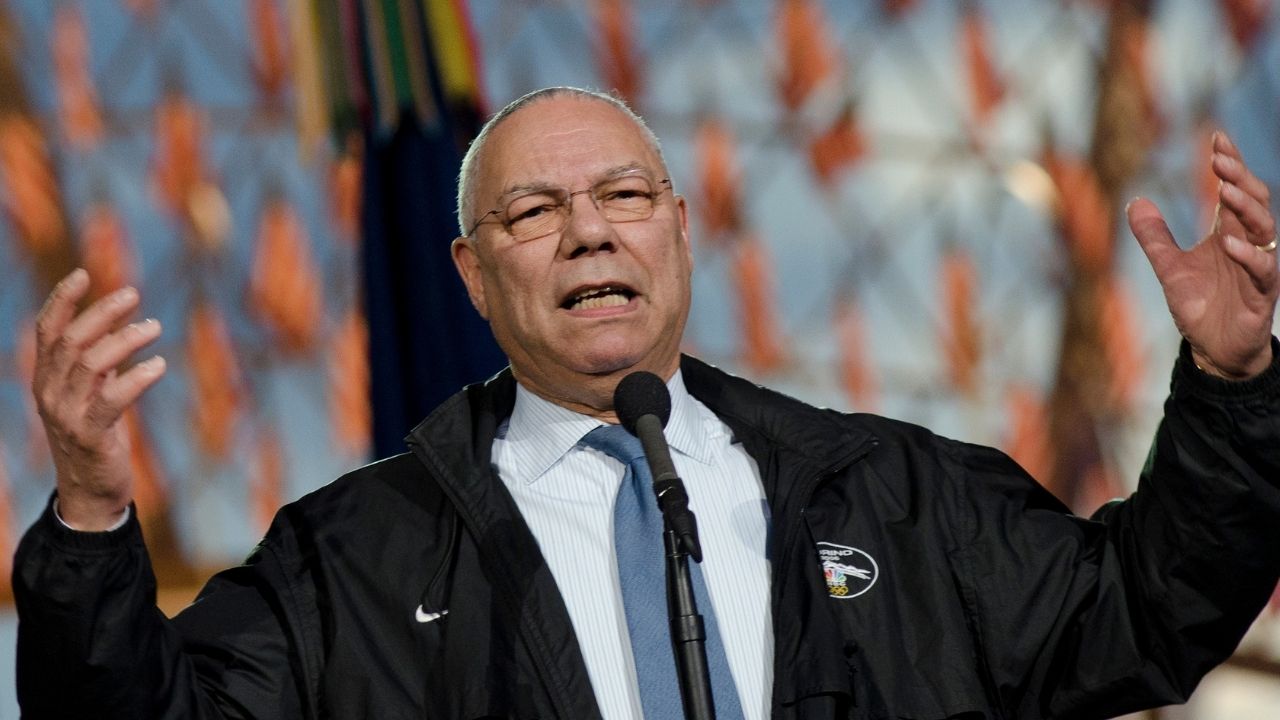 Ex-secretário de Estado dos EUA, Colin Powell, morre aos 84 anos por complicações da covid-19