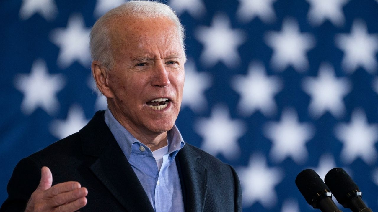 Índice de aprovação de Biden cai nos Estados Unidos, diz pesquisa