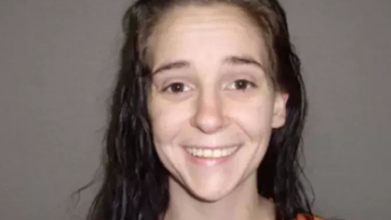 Ao se passar por mulher de aparência semelhante, detenta consegue escapar da prisão
