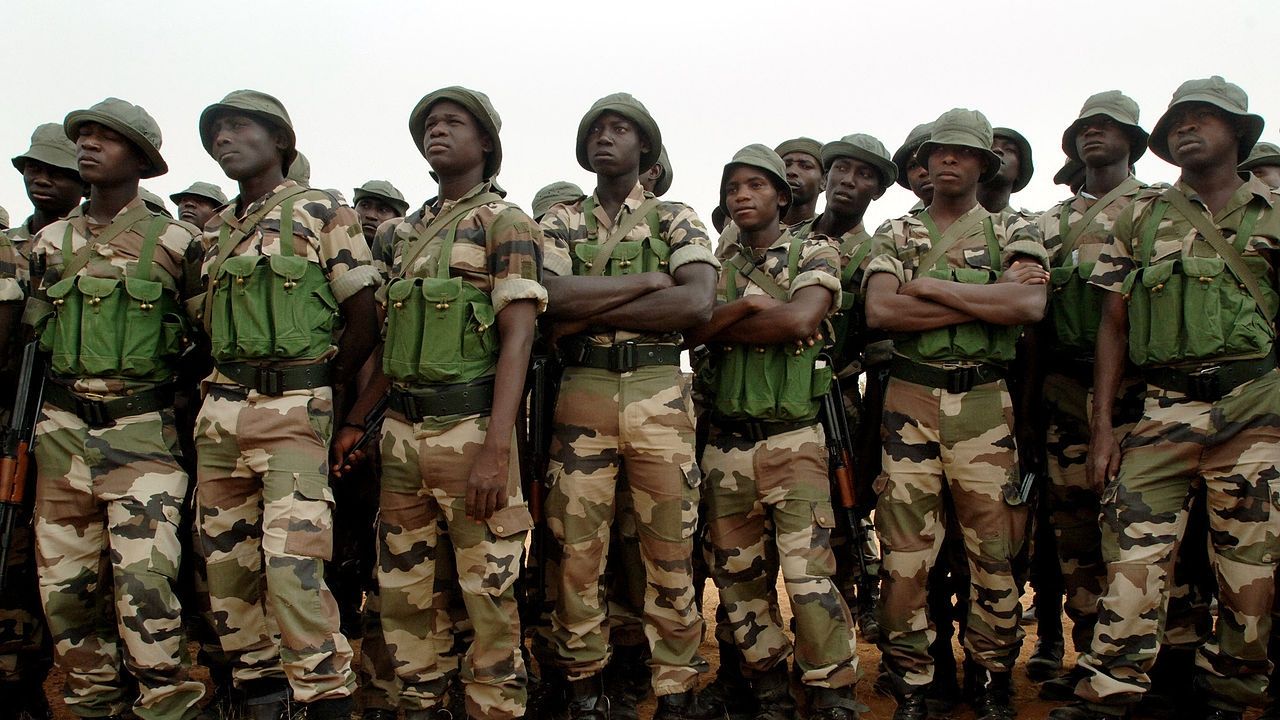 70 soldados nigerianos são mortos em ataque do grupo extremista ligado ao Boko Haram