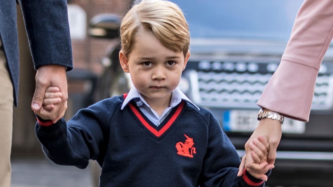 Para celebrar aniversário de oito anos, Família Real divulga foto inédita do príncipe George