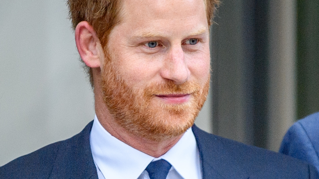 Príncipe Harry é carente e tem hábitos infantis, diz ex-namorada