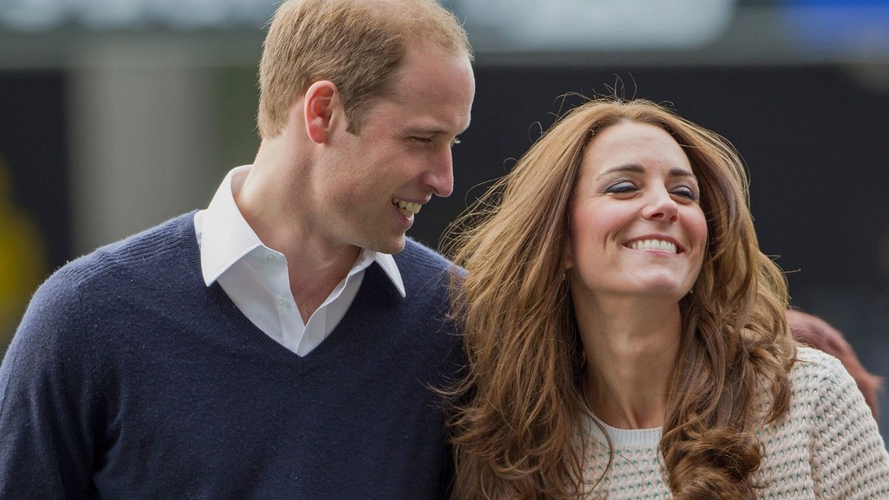 Para celebrar 10 anos de casamento, príncipe William e Kate Middleton divulgam fotos inéditas