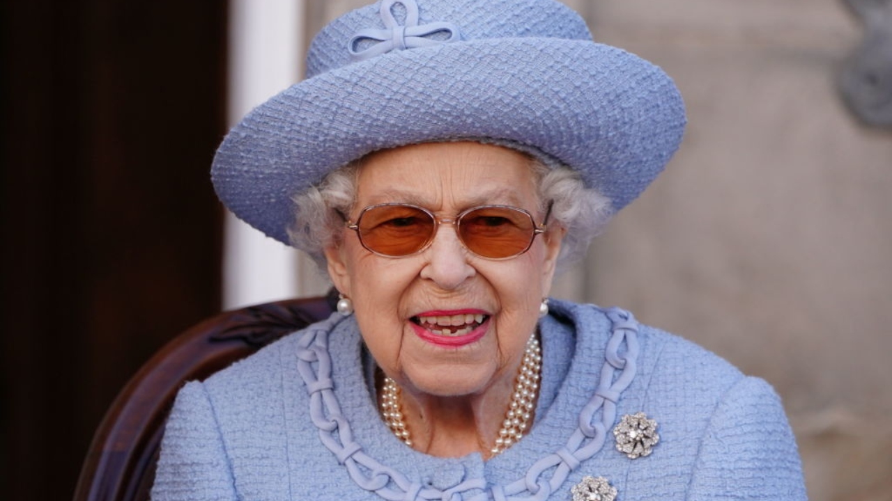 Como ficará a linha de sucessão ao trono após morte de Elizabeth II