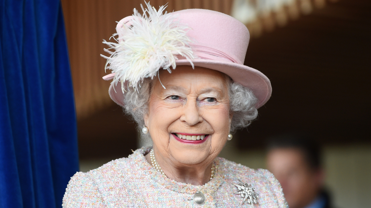 No futuro: Luto nacional após a morte de Elizabeth II envolverá blecaute nas redes sociais