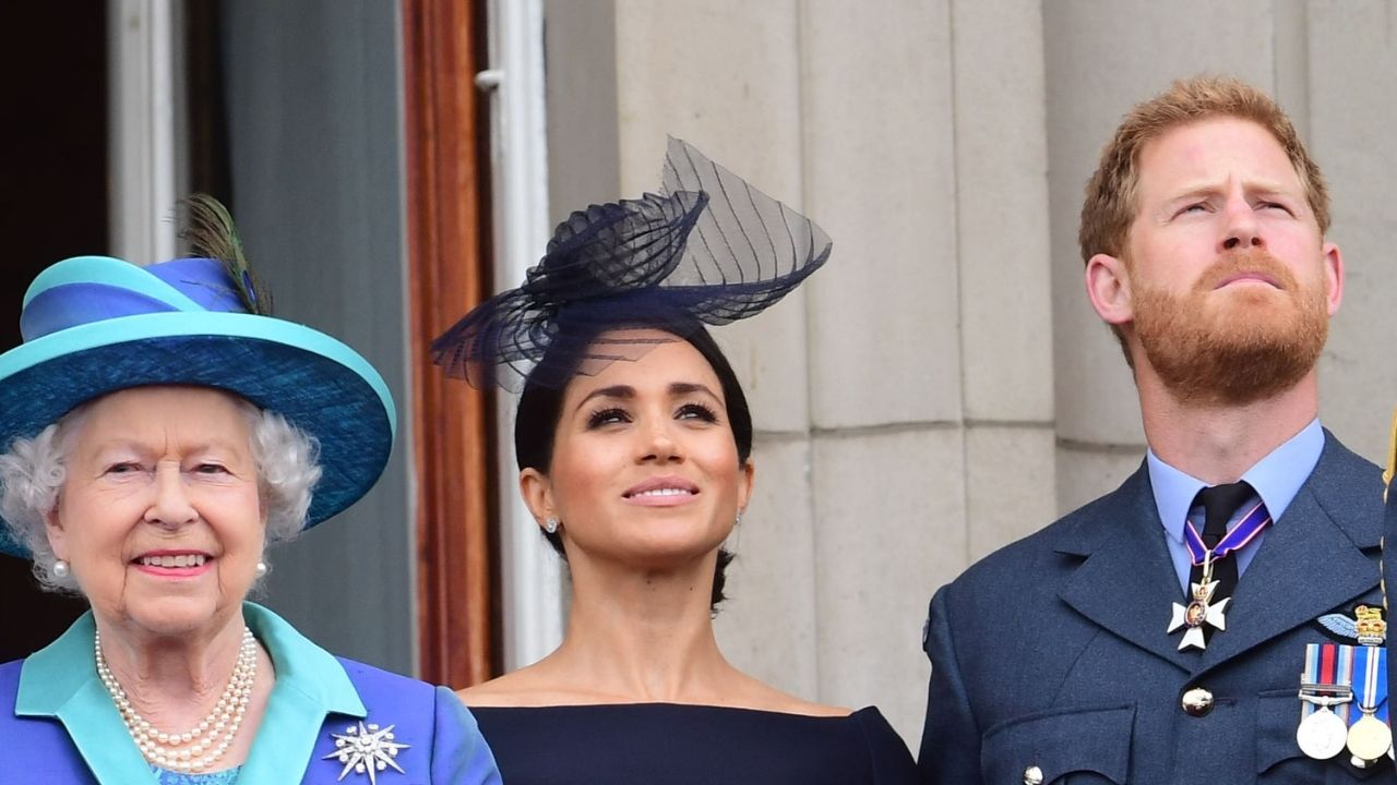 Pela primeira vez em 2 anos, Harry e Meghan visitam rainha Elizabeth II