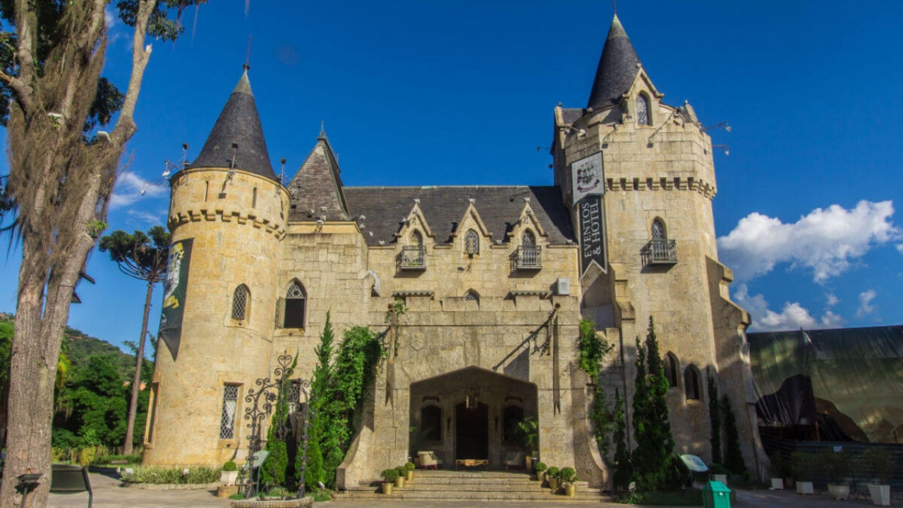 Conheça 10 castelos para visitar no Brasil