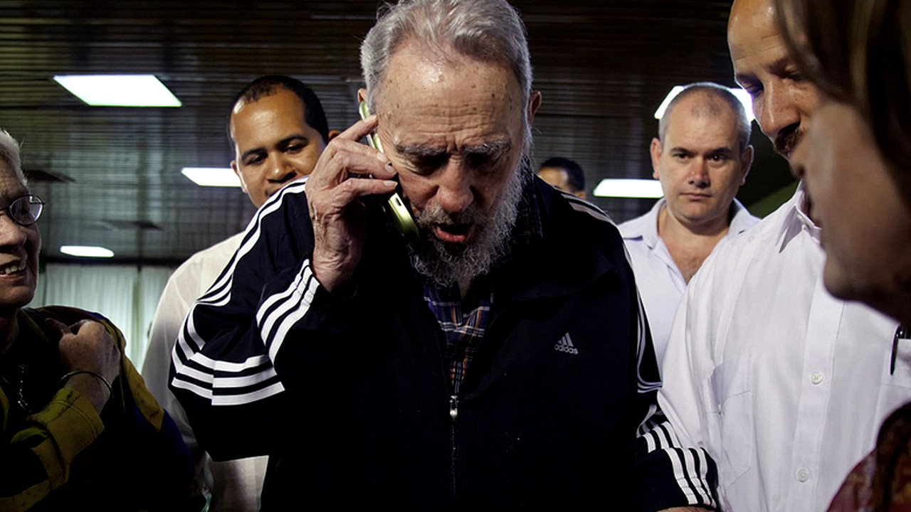 De máquinas do tempo até uso de celulares em Cuba: 5 coisas ridículas que já foram proibidas ao redor do mundo