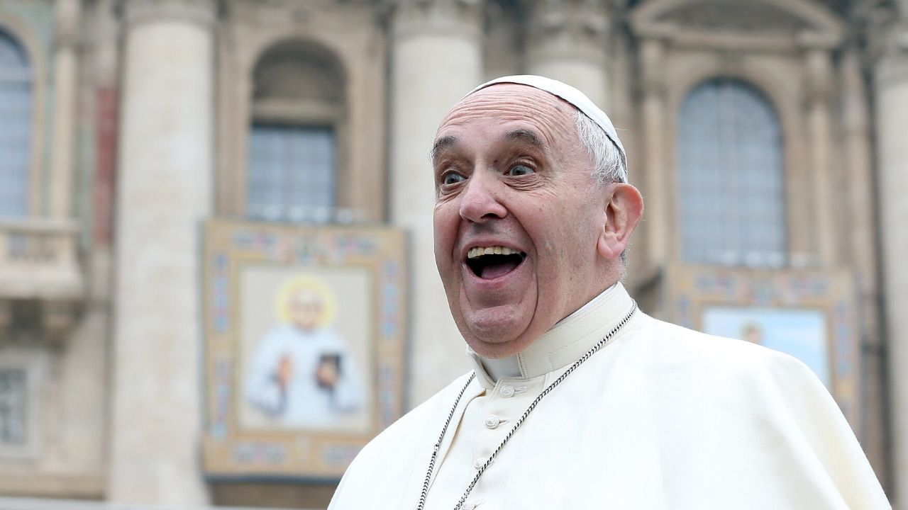 Papa Francisco nomeia primeira mulher para cargo significativo no Vaticano