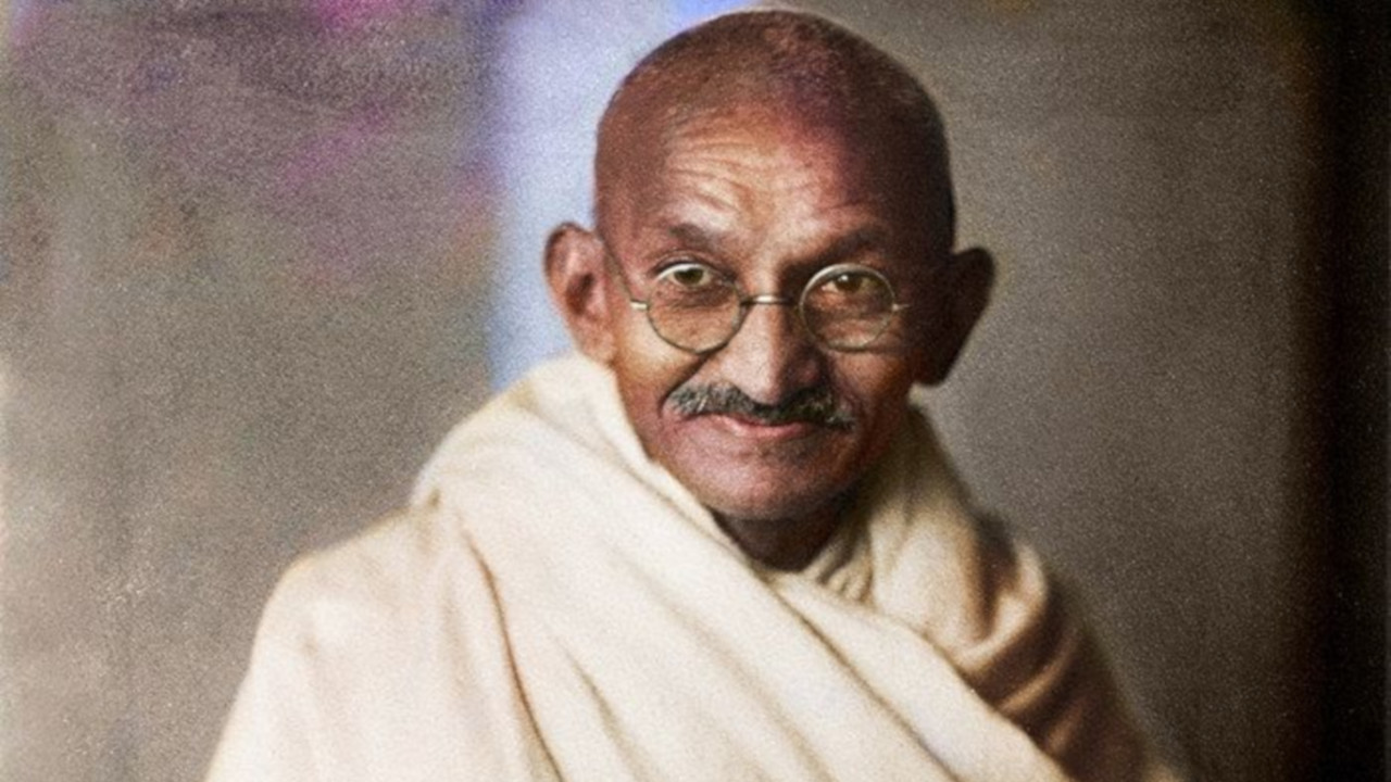 Vândalos roubam cinzas de Gandhi em seu 150º aniversário