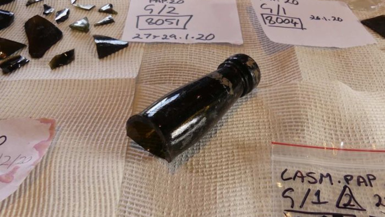 Pesquisadores encontram garrafas de álcool do século 19 na estação de condenados da Tasmânia