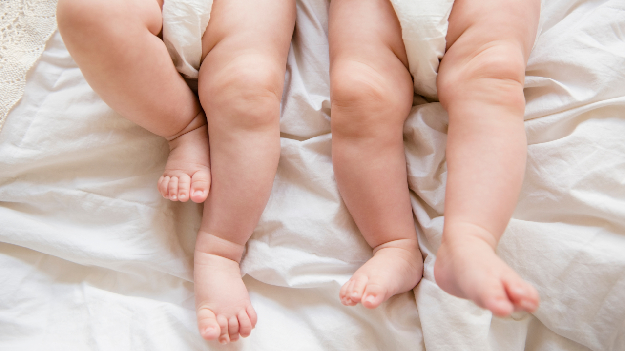 Separados por uma década: a curiosa história dos gêmeos Joslyn e Jaxon