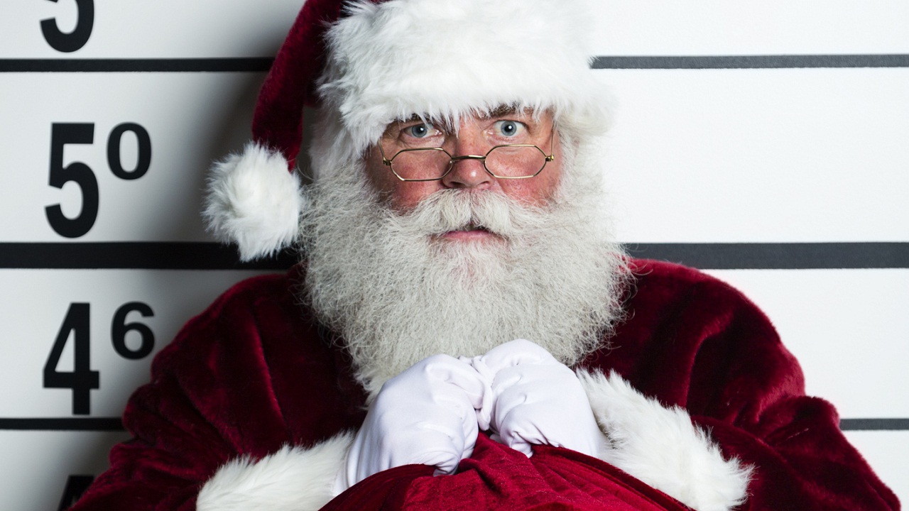 Líder neonazi é acusado de conspirar para Papai Noel envenenar crianças judias com doces