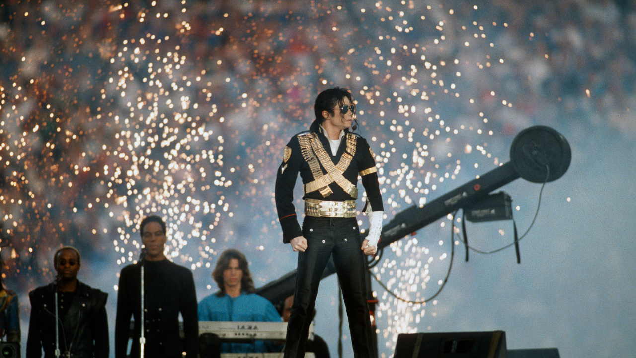 Halfitime Show: Como Michael Jackson revolucionou o intervalo do Super Bowl