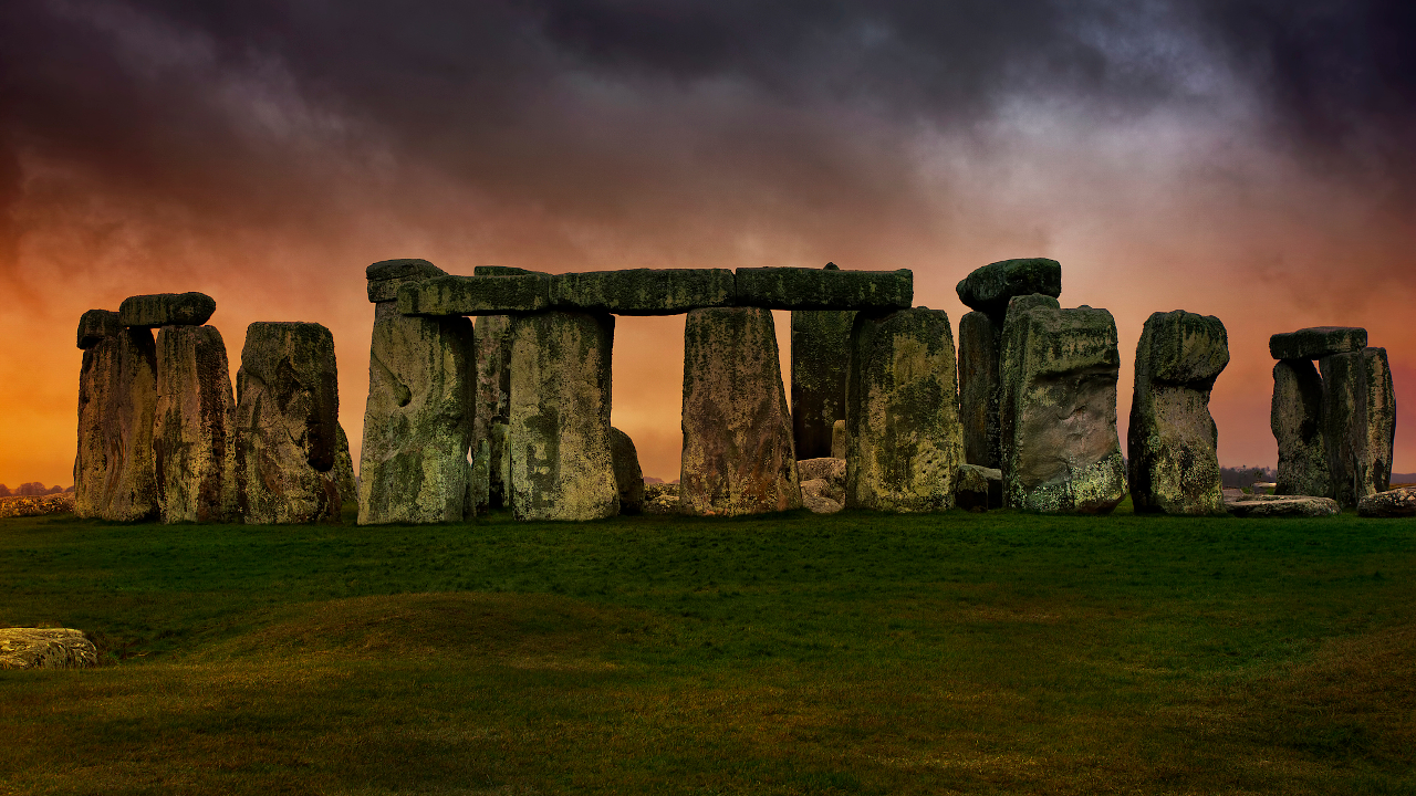 Pedra usada em Stonehenge é roubada para decorar jardim