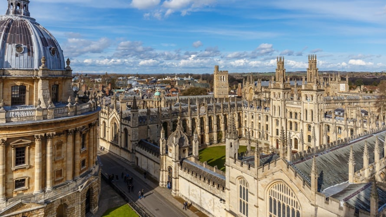 A Universidade de Oxford é mais antiga que o Império Asteca?