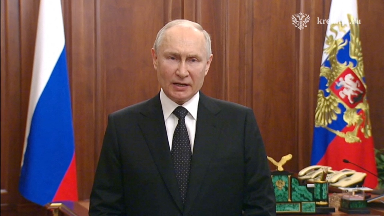 Putin classifica como ‘facada nas costas’ rebelião de grupo mercenário