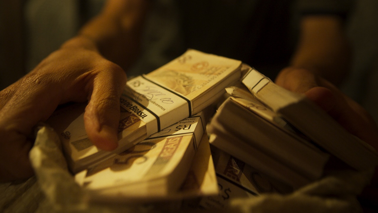 ‘3 Tonelada$: Assalto ao Banco Central’ relembra o assalto que chocou o Brasil