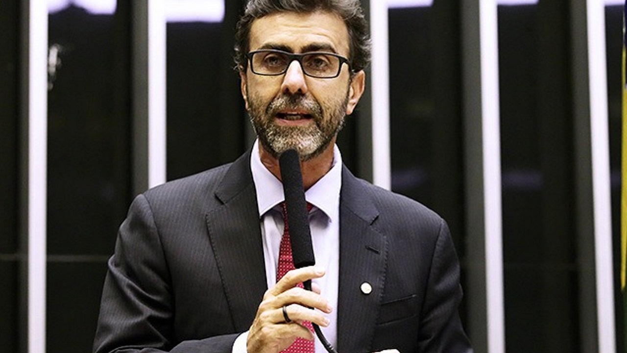 “Um governo que exalta a ditadura está celebrando a morte”, dispara Freixo