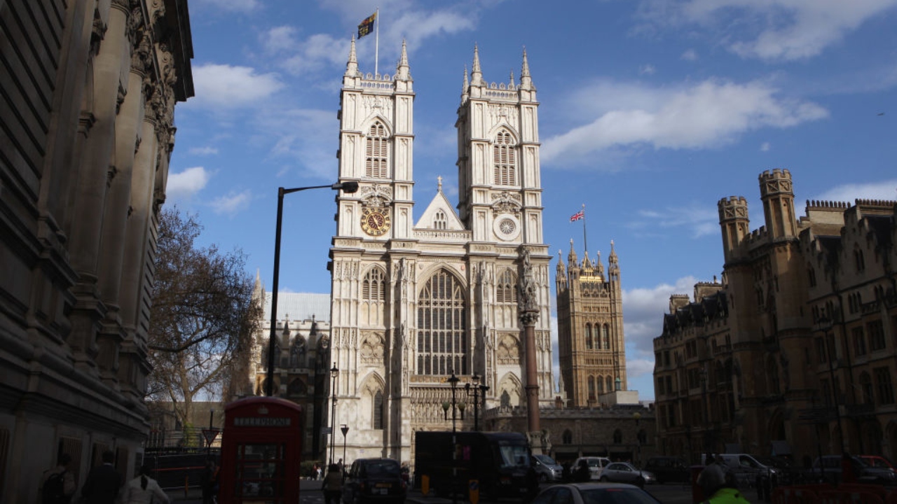 Os gênios da Ciência sepultados na Abadia de Westminster
