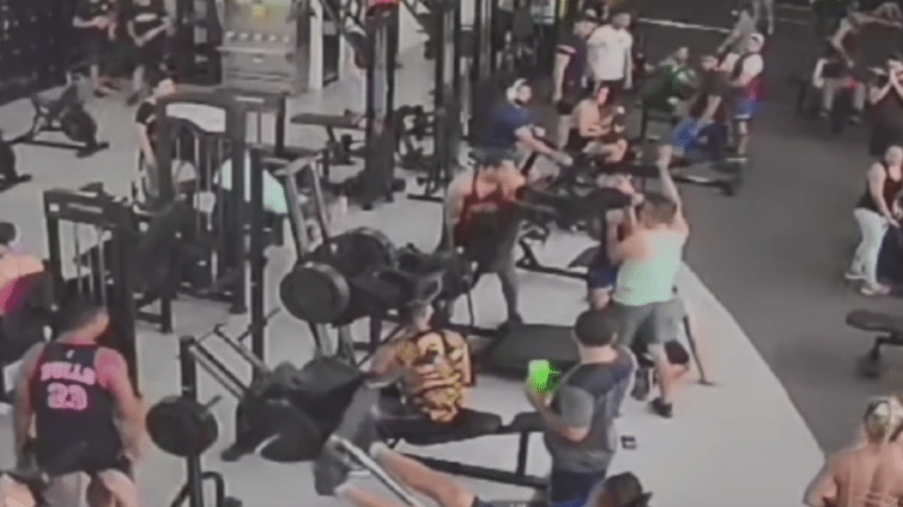 Homem atingido em academia por aparelho de musculação tem lesão grave