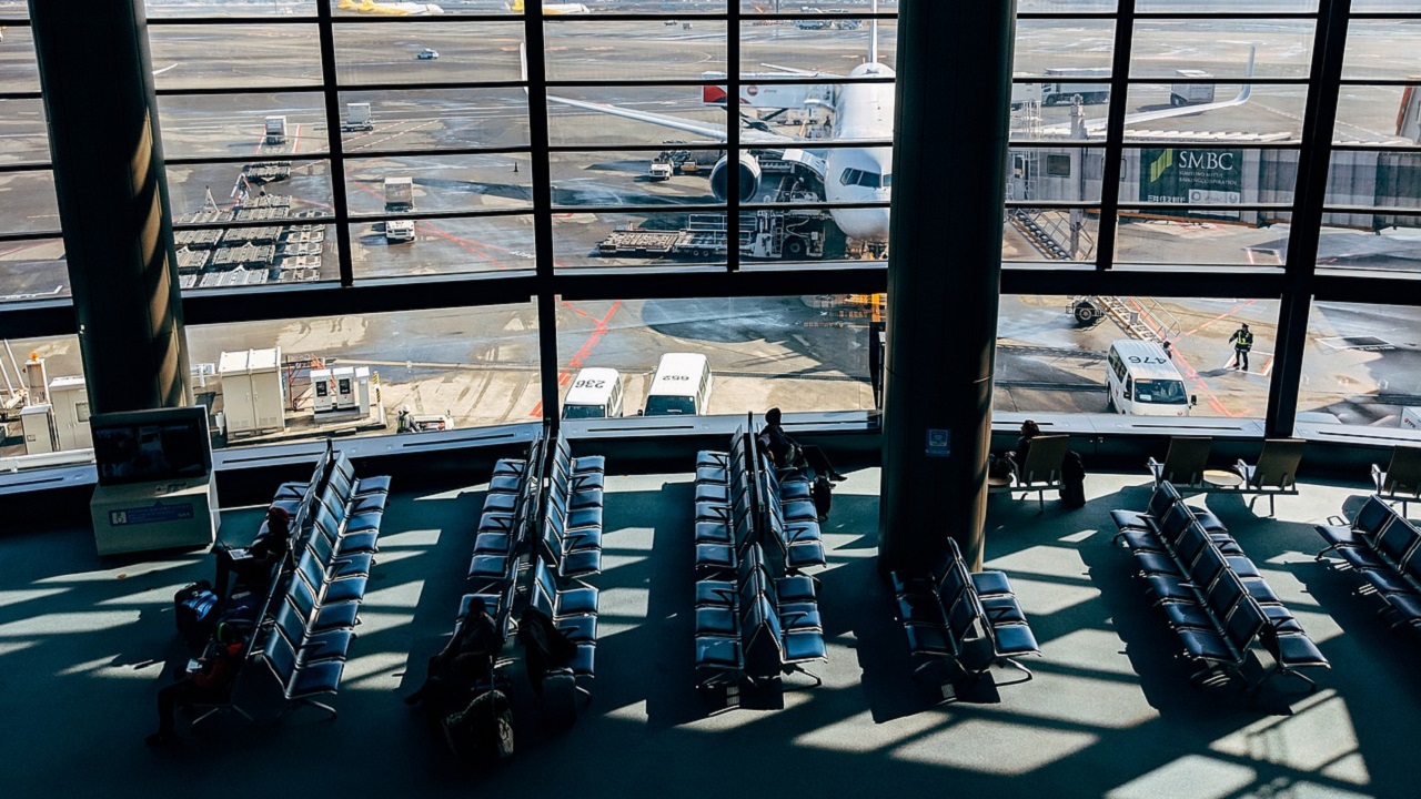 Mais de 70 refugiados afegãos ‘vivem’ em Aeroporto de Cumbica