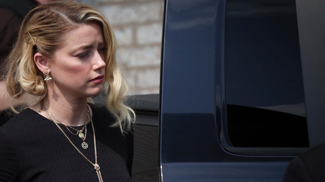 Internautas comemoram derrota de Amber Heard em processo movido por Johnny Depp
