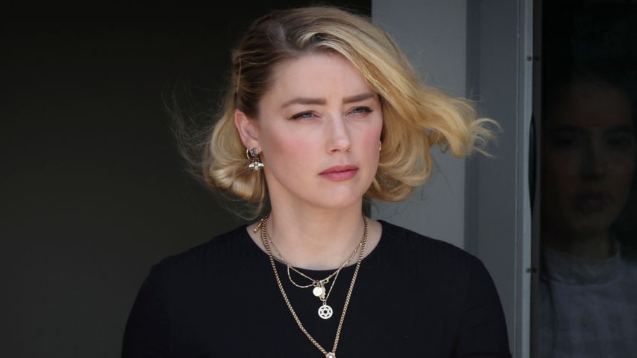 Amber Heard desabafa após vitória de Johnny Depp: ‘Retrocesso’