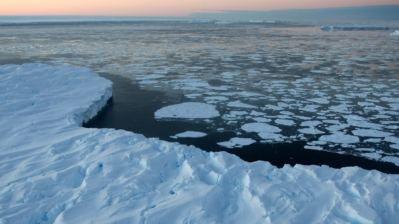 Maré das mudanças climáticas pode desestabilizar a Antártida
