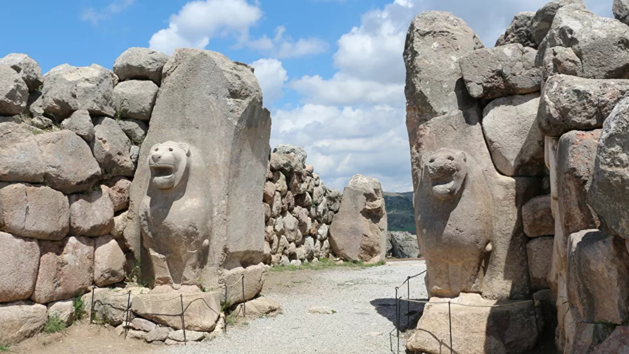 Arqueólogos encontram selos de argila de 3.200 anos na Turquia