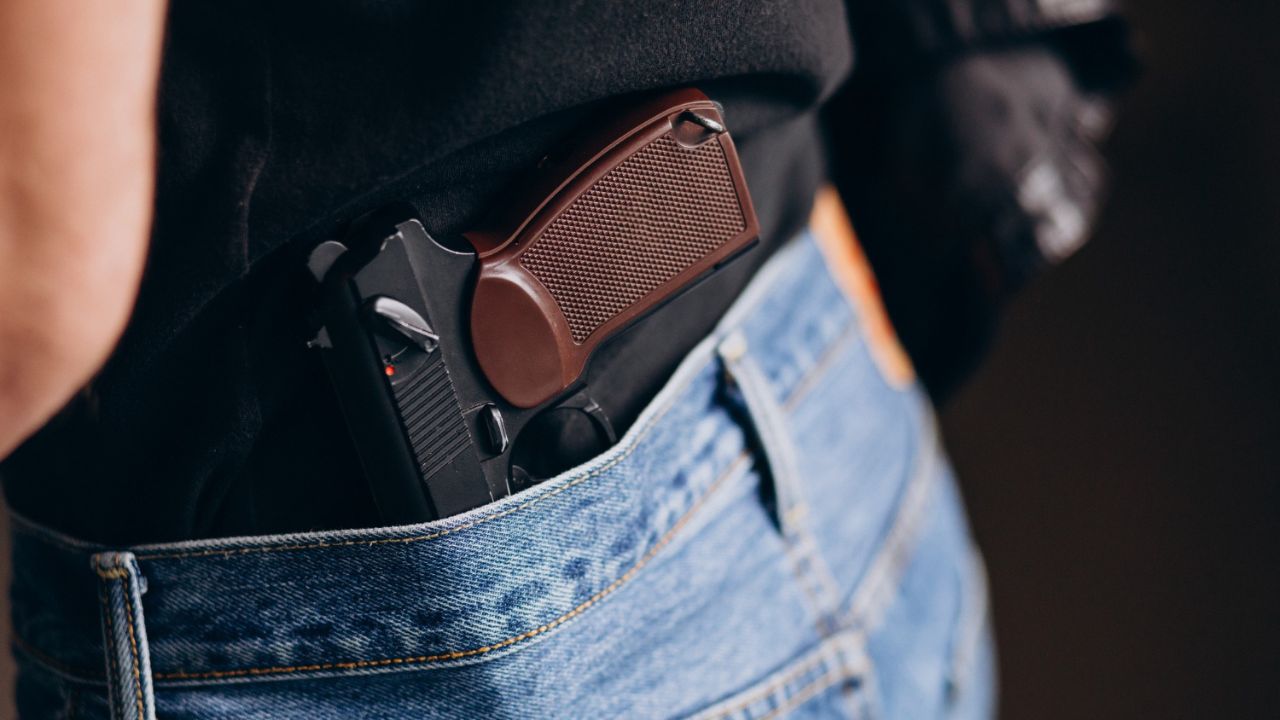 Região dos EUA decide não proibir porte de armas por menores de idade