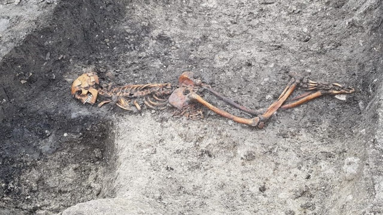 Arqueólogos descobrem assassinato na Idade do Ferro durante construção de ferrovia na Inglaterra
