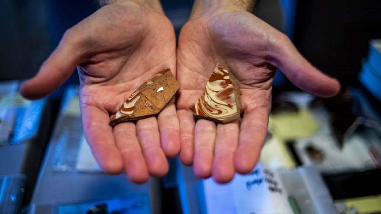 Pesquisadores encontram mais de 100 mil artefatos durante escavação em Connecticut