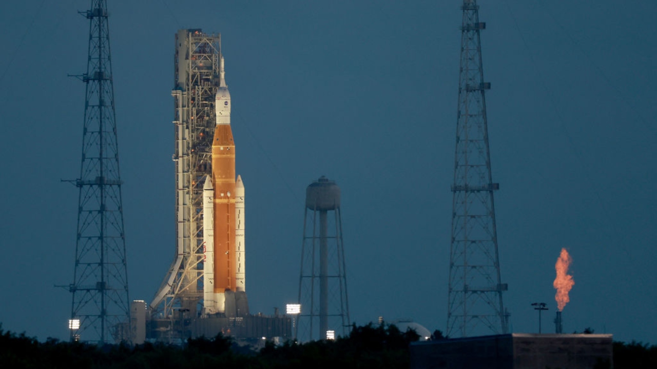 Tripulação que irá à Lua em 2024 é anunciada pela Nasa e contém três homens e uma mulher