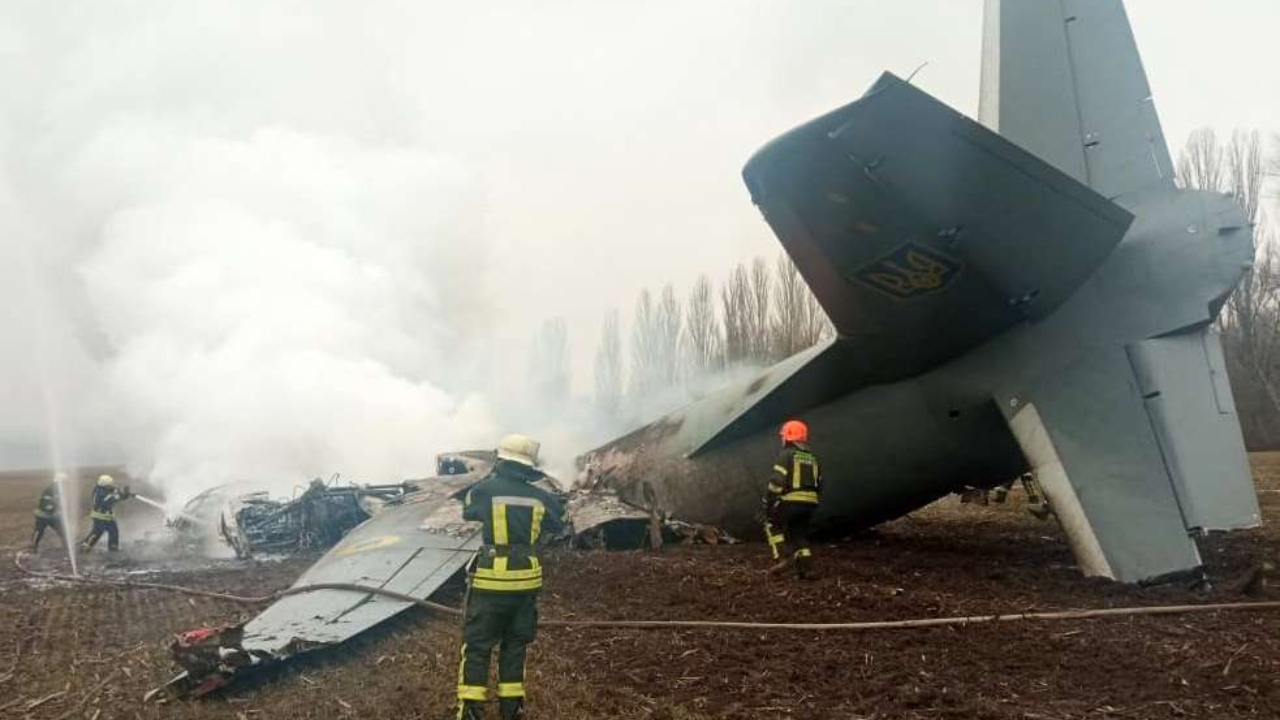 Queda de avião deixa mortos no no sul de Kiev