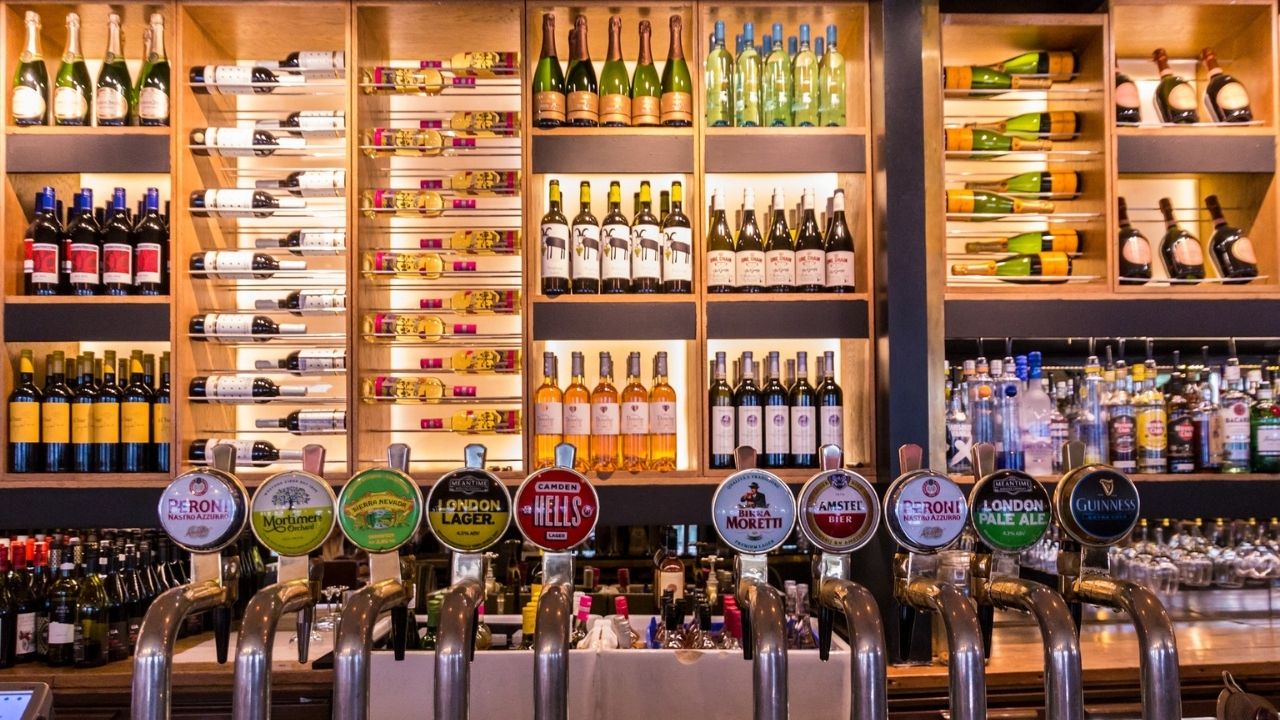 Cidade no interior de São Paulo proíbe venda de bebidas alcoólicas como prevenção contra a pandemia