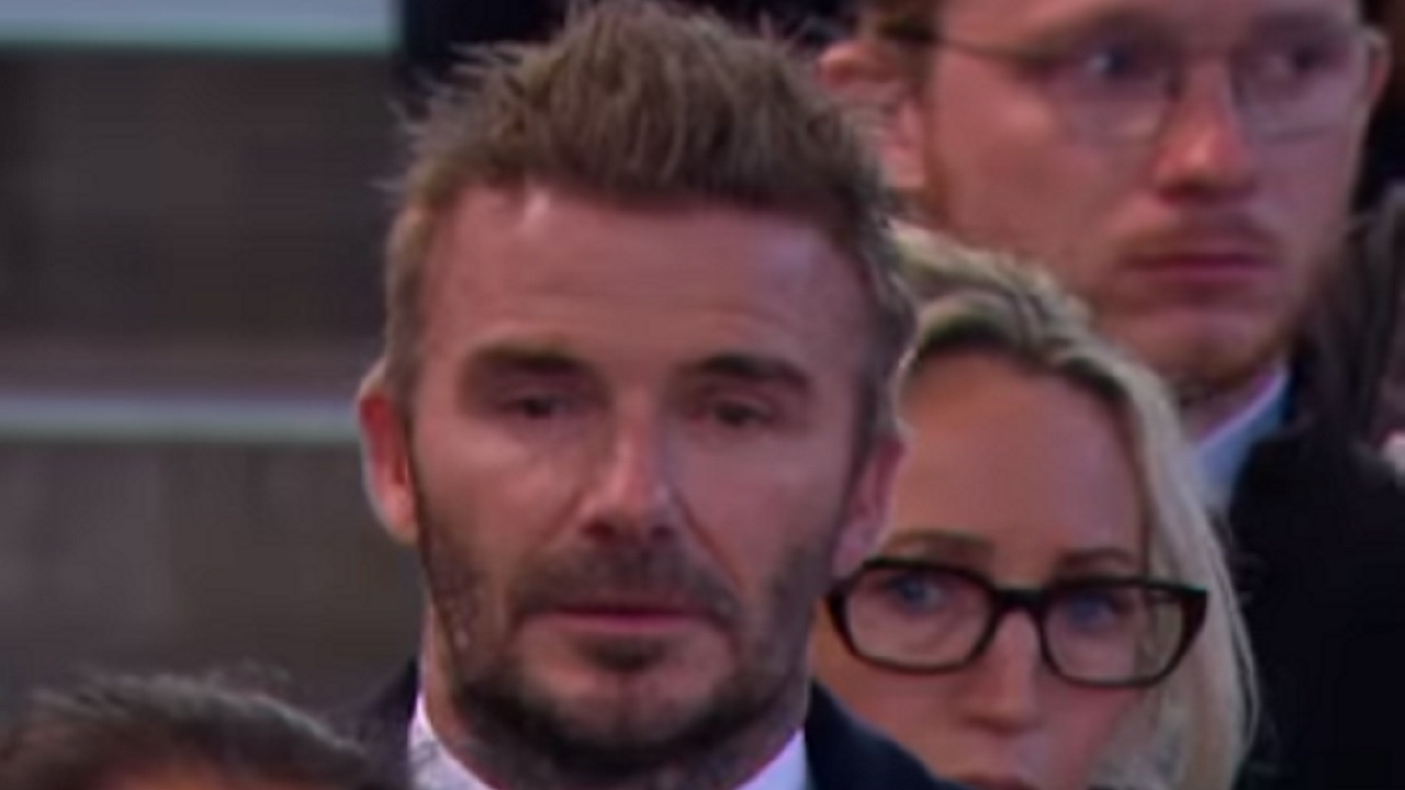 Beckham passa mais de 12 horas em fila e se emociona em último adeus à Elizabeth II