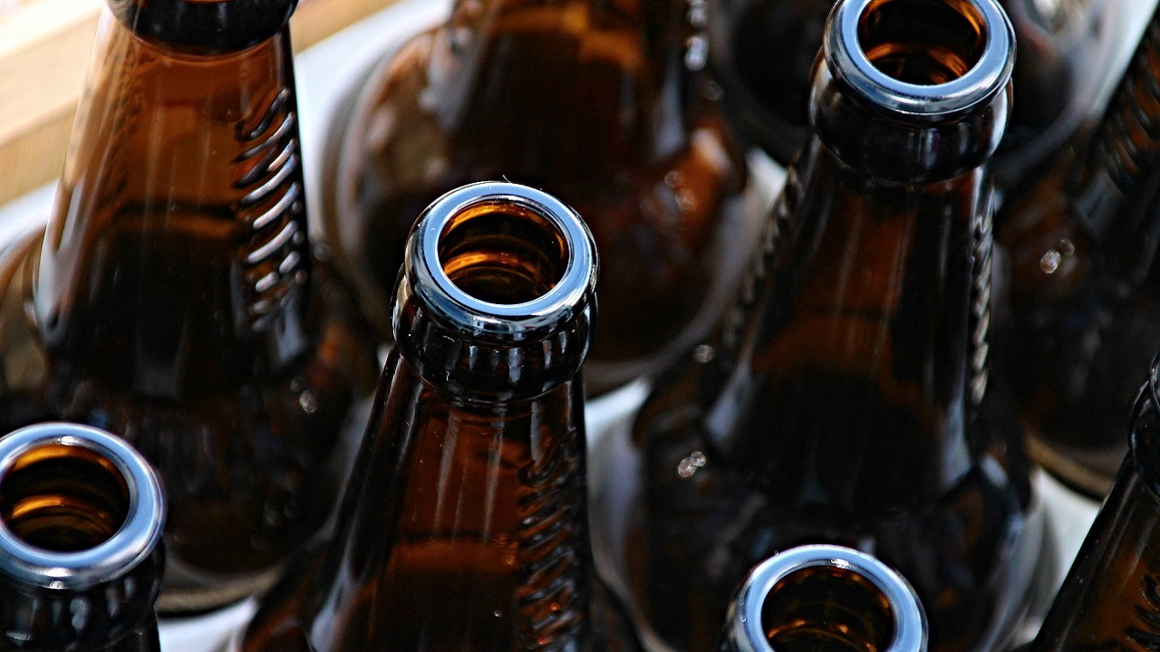 Polícia prende homem que oferecia cerveja e R$20 para comprar votos