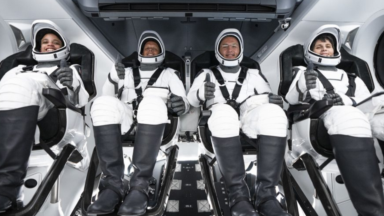 SpaceX lança missão com primeira mulher negra a ir ao espaço