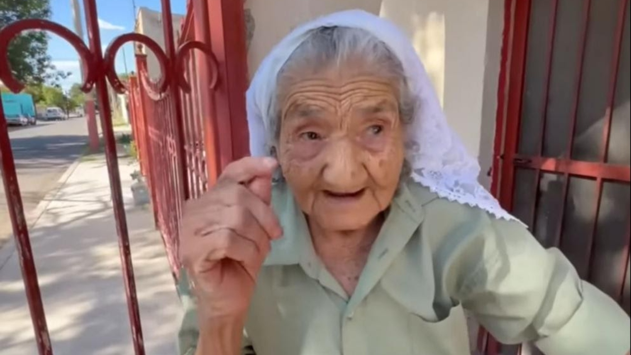 Em busca de asilo, imigrante de 103 anos chega na fronteira dos Estados Unidos