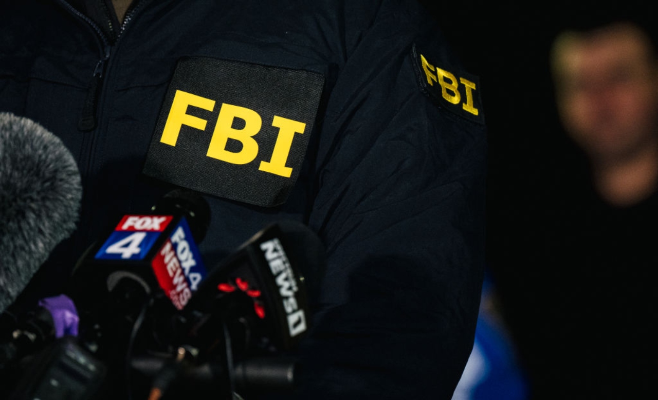 “Incidente crítico”, dizem autoridades após homem armado tentar invadir sede do FBI