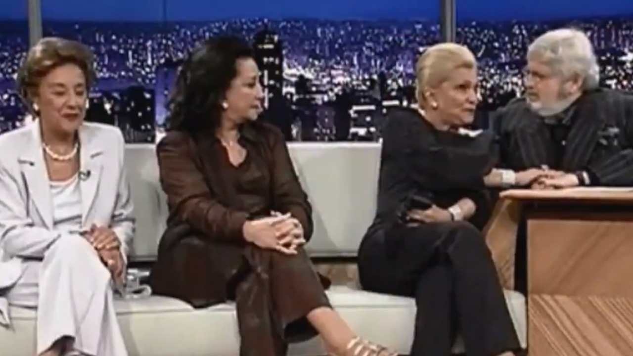 Entrevista de Jô Soares com Hebe, Nair Bello e Lolita Rodrigues instiga internautas: ‘Precisa reprisar’