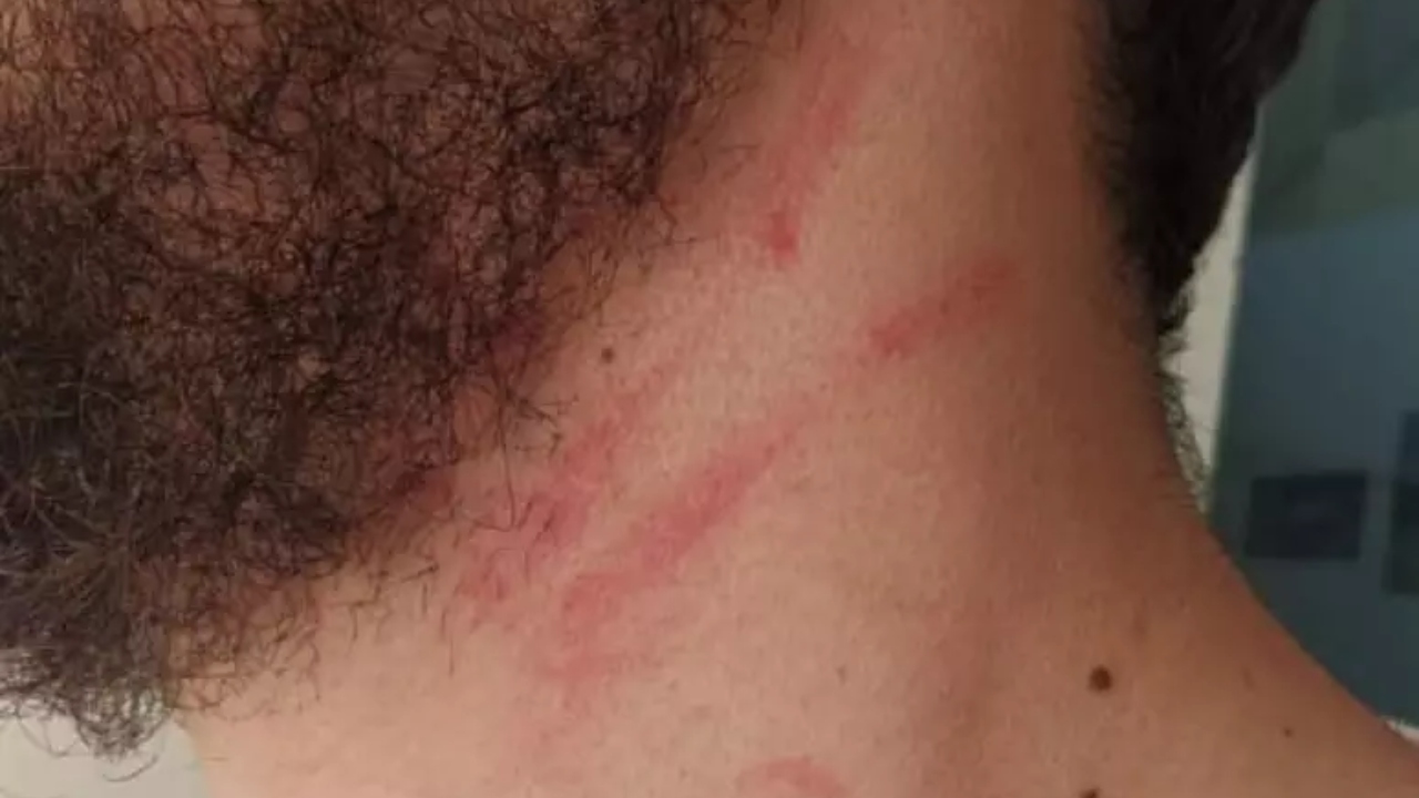Após agressão, delegado da PF aponta arma para professor de filho