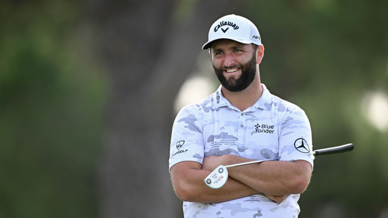 Golfista se torna atleta mais bem pago do mundo com contrato bilionário