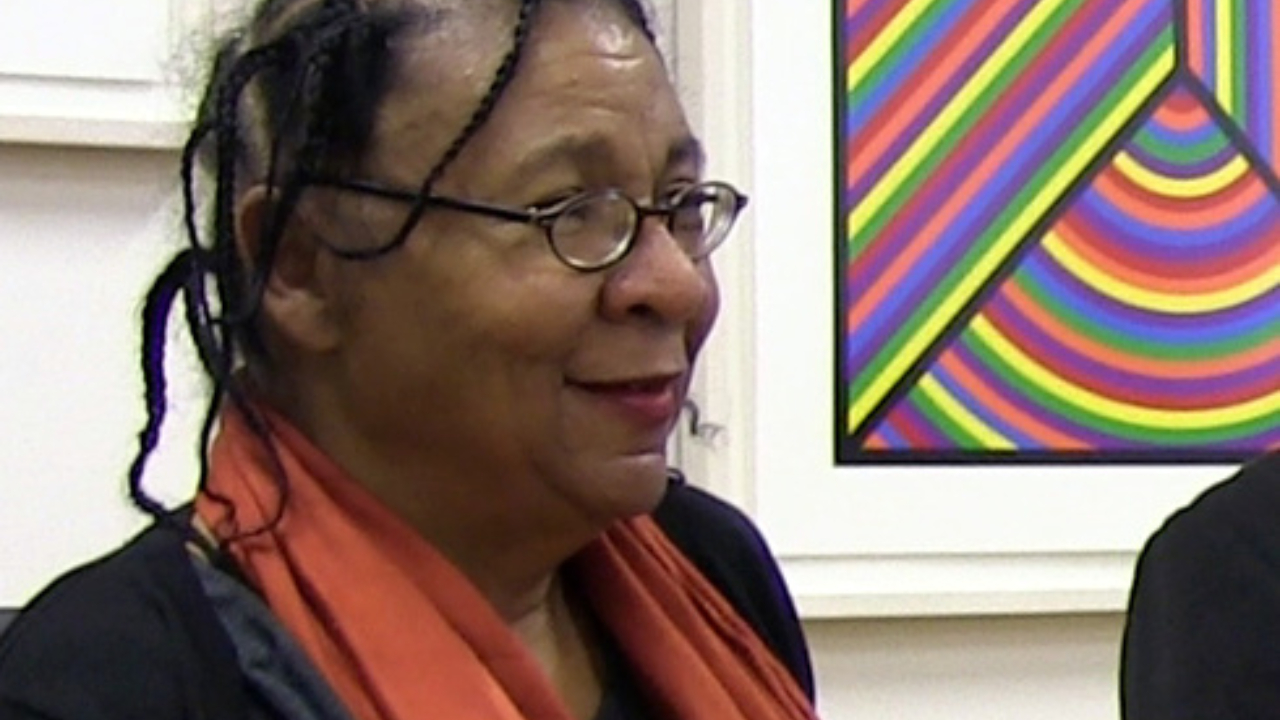 bell hooks, renomada poeta e ativista, morre aos 69 anos